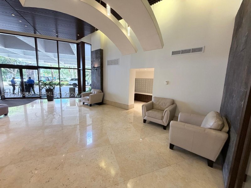 Alquiler de apartamento en Parc Central South 512