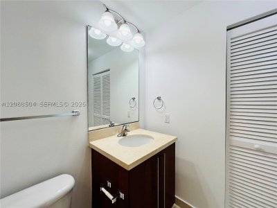 Comprar apartamento no Axis on Brickell South Tower 2310-S