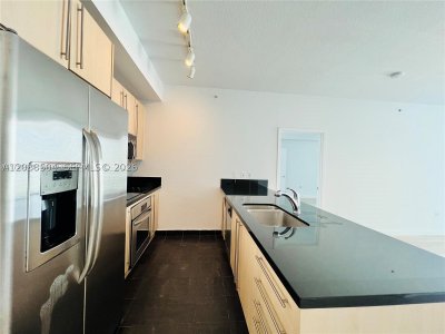 Comprar apartamento no Axis on Brickell South Tower 2310-S