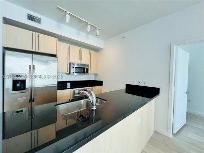 Comprar apartamento no Axis on Brickell South Tower 2310-S