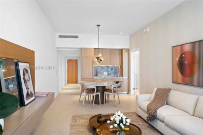 Comprar apartamento no Five Park Miami Beach 506