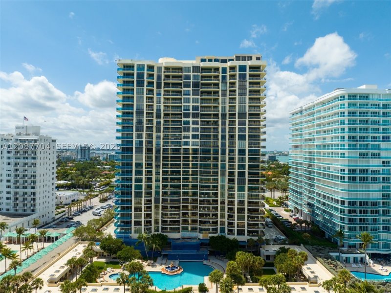 Condo for sale at Bal Harbour Tower Condo 5E