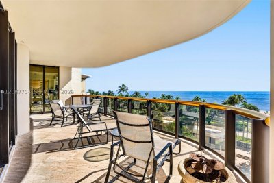 Comprar apartamento no Bal Harbour Tower Condo 5E