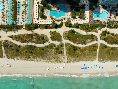 Comprar apartamento no Bal Harbour Tower Condo 5E