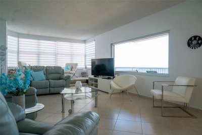 Comprar apartamento no The Hemispheres 7F