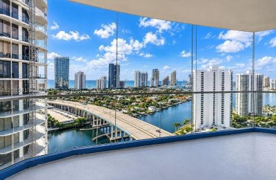 Turnberry Towers Apt #24E