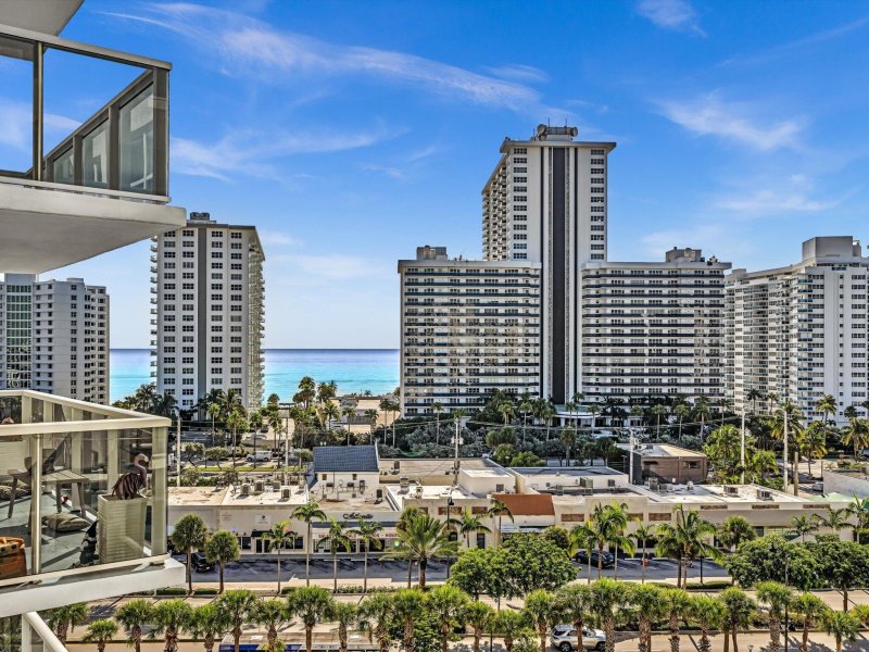 Condo for sale at Coral Ridge Towers East 912