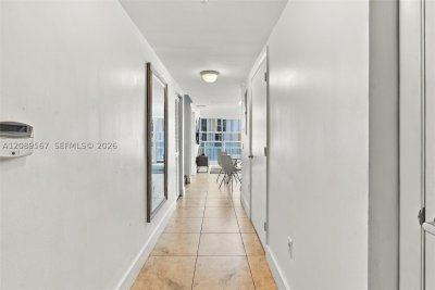 Comprar apartamento no Brickell on the River South 710