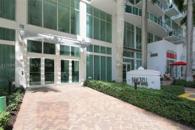 Comprar apartamento no Brickell on the River South 710