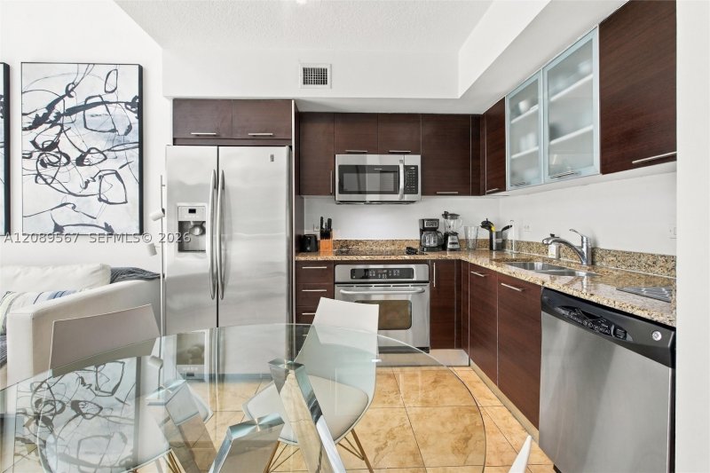 Comprar apartamento en Brickell on the River South 710