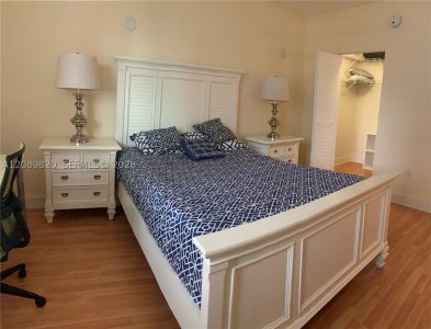 Property photo # 9