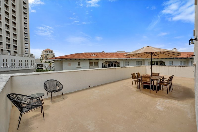 Property photo # 4