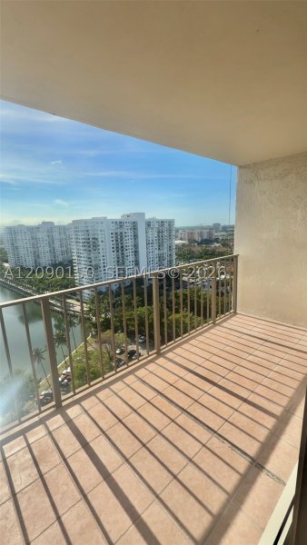 Apartment for rent at Biscayne Cove 2110