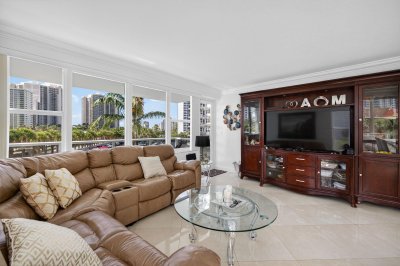 Comprar apartamento en Coral Ridge Towers East 309