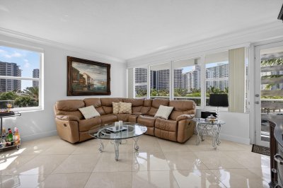 Comprar apartamento en Coral Ridge Towers East 309
