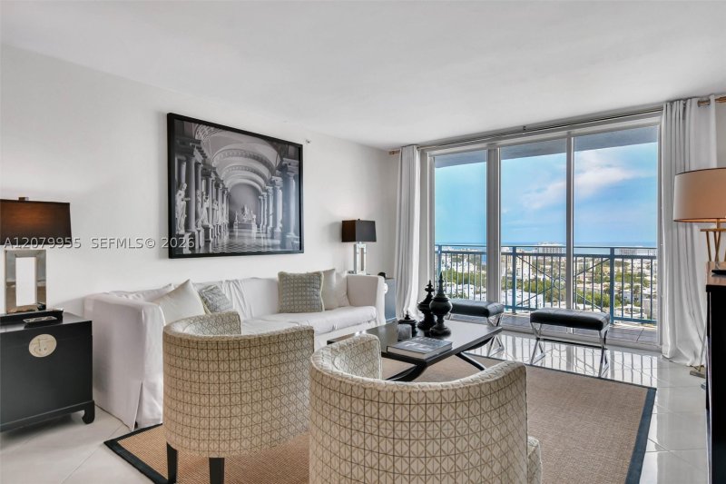 Comprar apartamento en Yacht Club at Portofino 1809