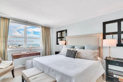 Comprar apartamento no Yacht Club at Portofino 1809