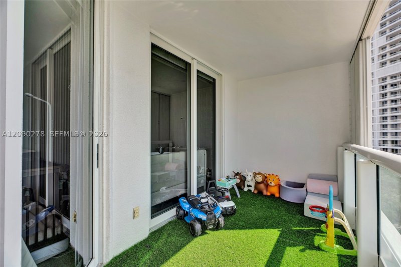 Comprar apartamento en South Tower at The Point 901