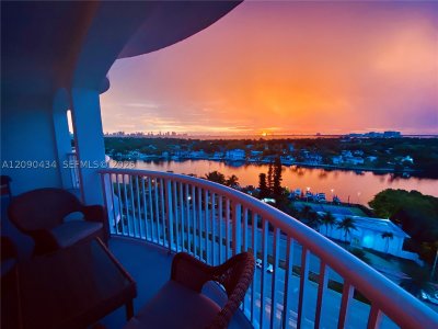 Carriage House Miami Beach Apt #1020