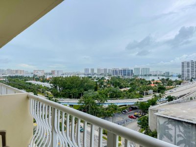 Comprar apartamento no Aventura Beach Club 1034