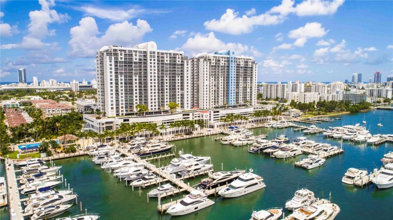 Comprar apartamento no Sunset Harbour South 2105