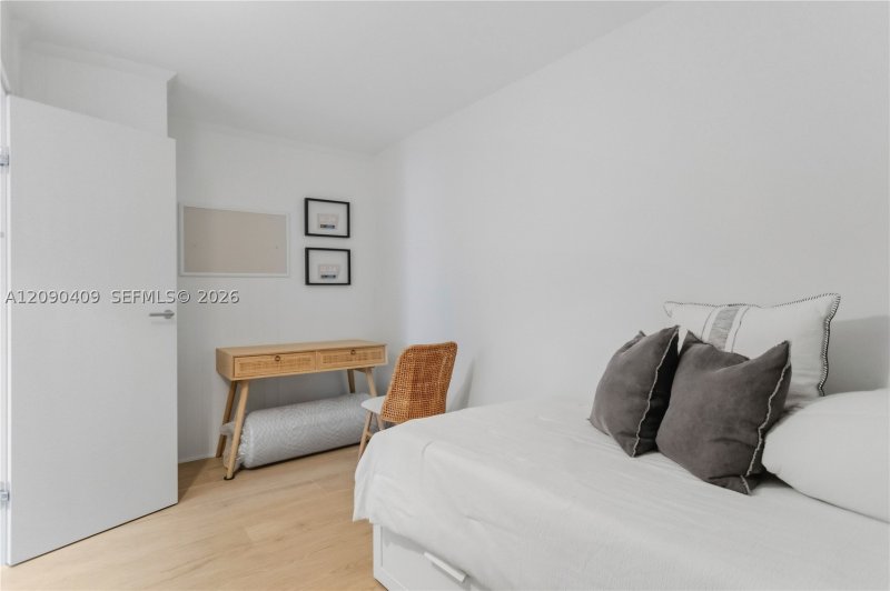 Property photo # 6
