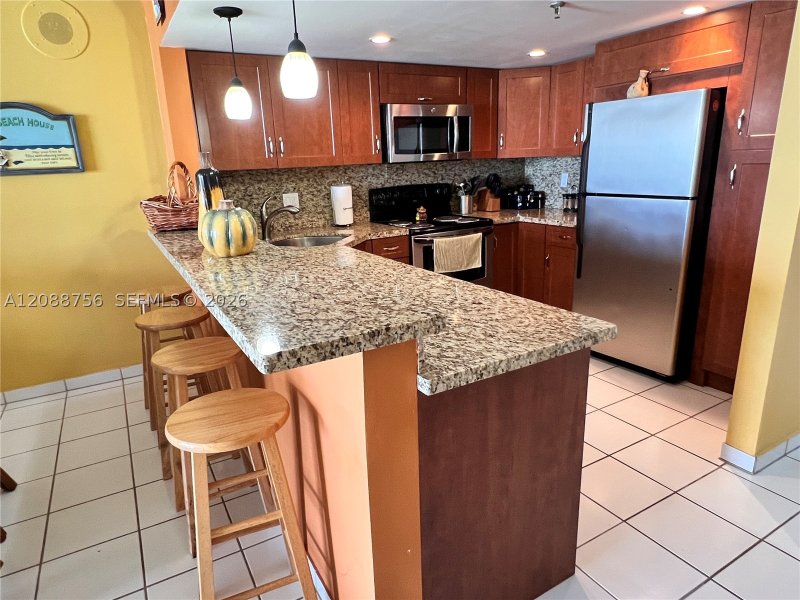 Property photo # 8
