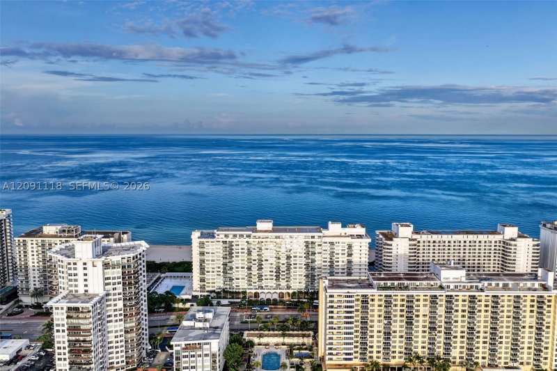 Condo for sale at Pavilion 1716