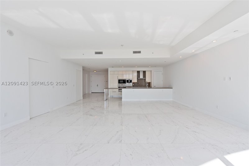 Comprar apartamento en Chateau Beach Residences 2003