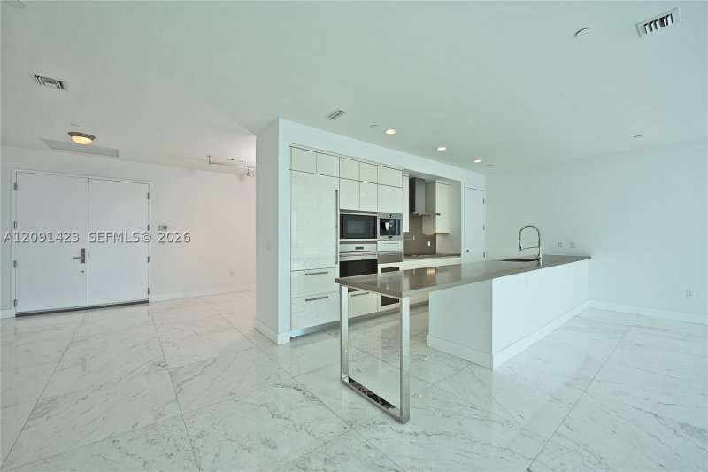 Comprar apartamento en Chateau Beach Residences 2003