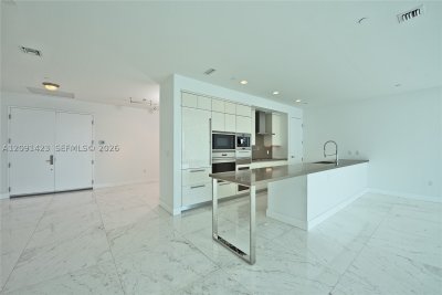 Comprar apartamento en Chateau Beach Residences 2003
