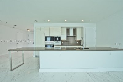 Comprar apartamento en Chateau Beach Residences 2003