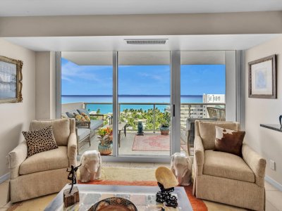 Comprar apartamento en Vantage View 1708