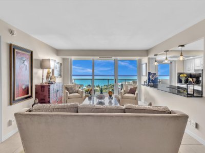 Comprar apartamento en Vantage View 1708