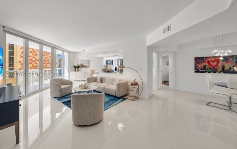 Comprar apartamento no Oceania 1 712