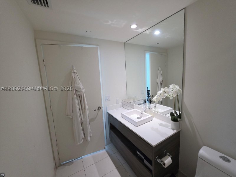 Comprar apartamento en 1100 Millecento 3705
