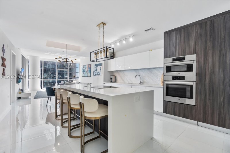 Condo for sale at Paramount Miami WorldCenter 1712