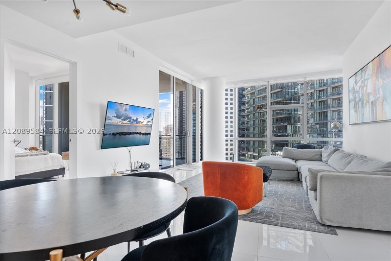 Condo for sale at Paramount Miami WorldCenter 1712