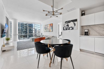 Comprar apartamento en Paramount Miami WorldCenter 1712