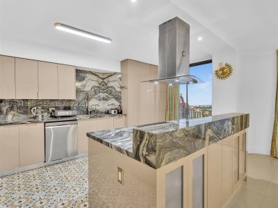Comprar apartamento en Mystic Pointe 500 2002