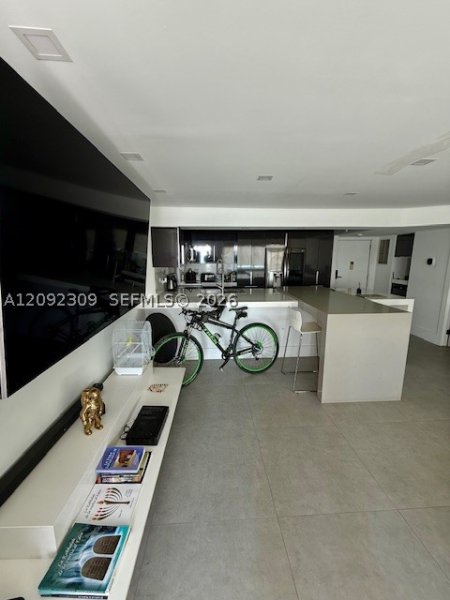 Condo for sale at Burleigh House 814