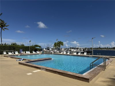 Aluguel de apartamento no Brickell Biscayne 6E