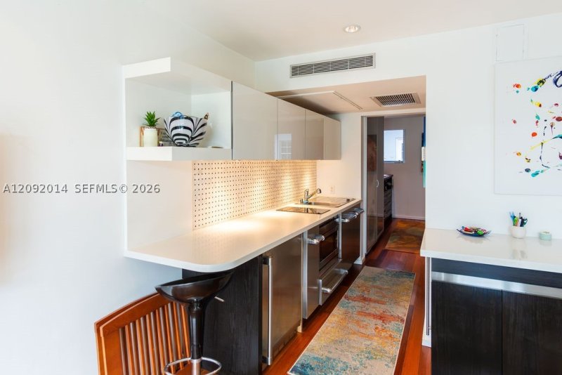 Condo for sale at The Fontana 209
