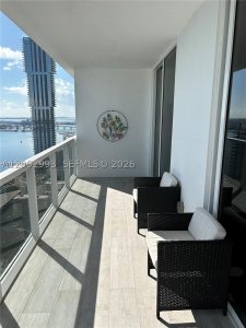 Aluguel de apartamento no Bay House 3003