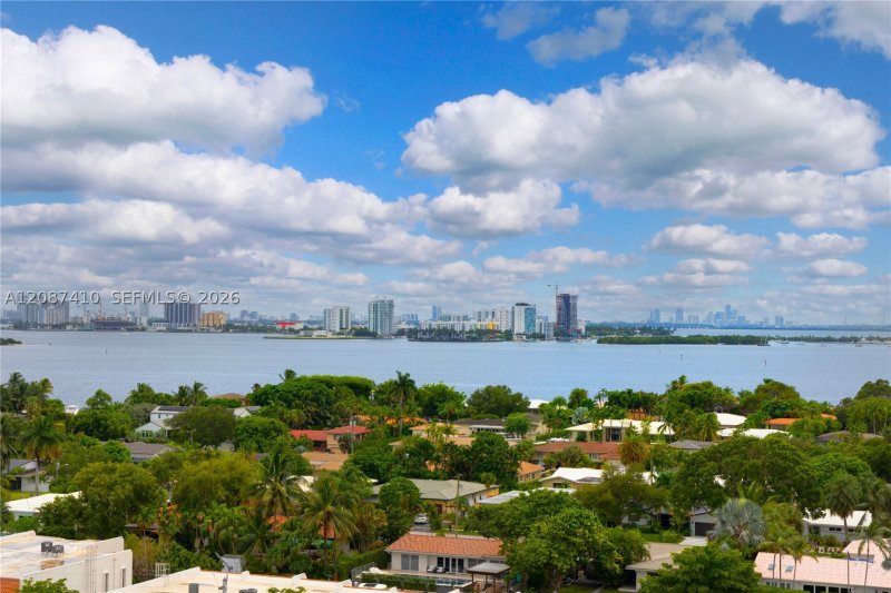 Condo for sale at Towers of Quayside 2 1206