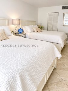 Aluguel de apartamento no Carlisle On The Ocean 1106