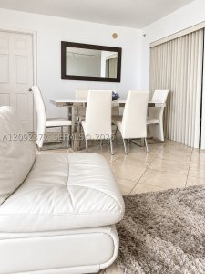 Aluguel de apartamento no Carlisle On The Ocean 1106
