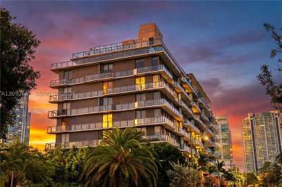 Comprar apartamento no Cassa Brickell 701