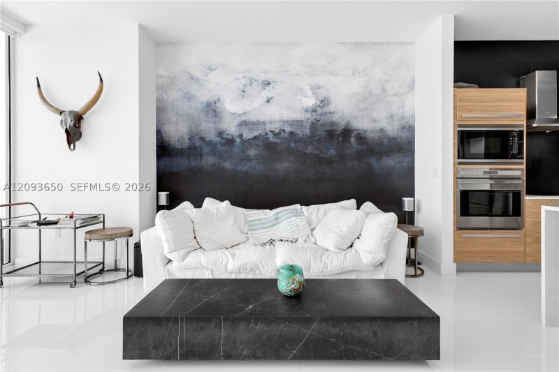 Apartment for rent at Paramount Bay 608