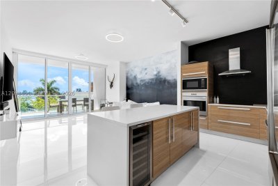 Aluguel de apartamento no Paramount Bay 608